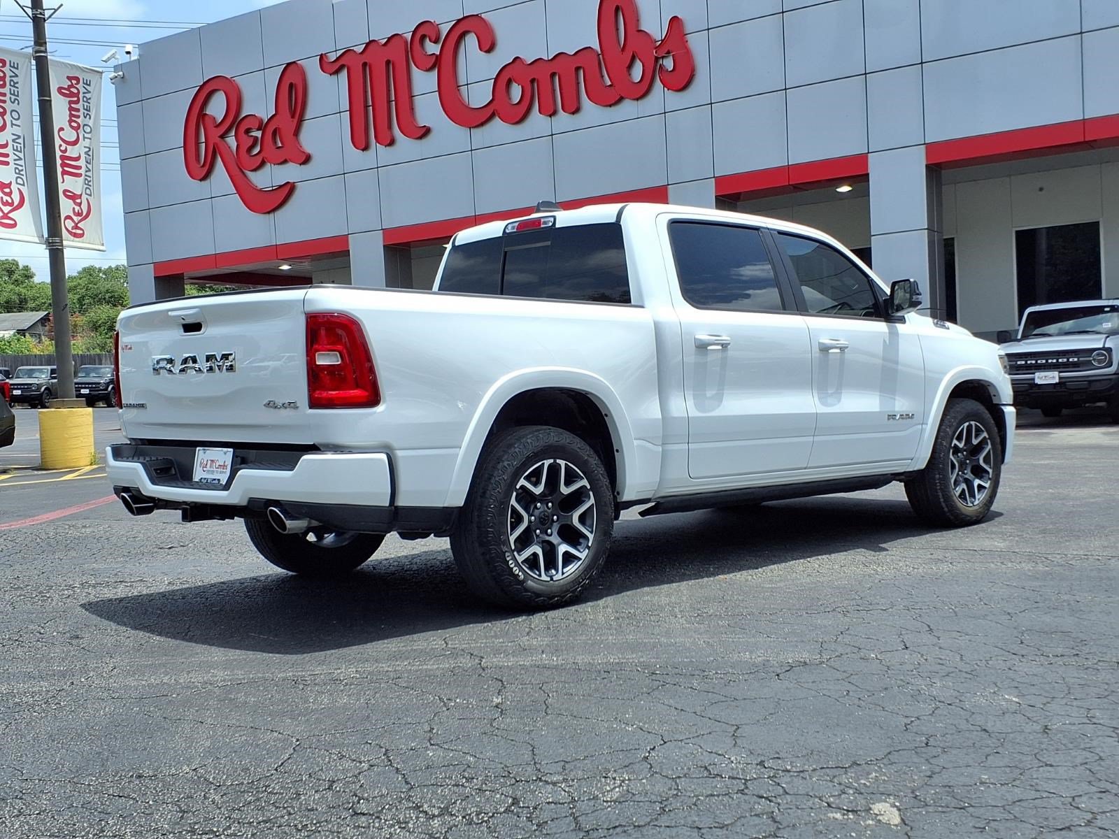Used 2025 RAM 1500 Laramie AWD/4WD image 6