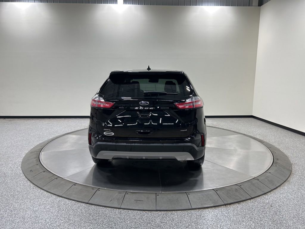 Certified 2024 Ford Edge SEL w/ Convenience Package AWD/4WD image 8