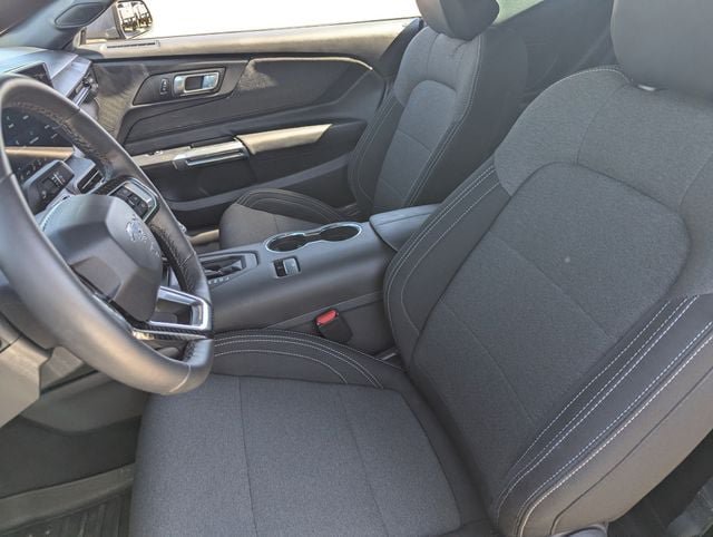 Certified 2025 Ford Mustang Coupe RWD image 21