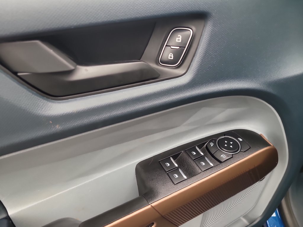 Certified 2024 Ford Maverick Lariat FWD image 15