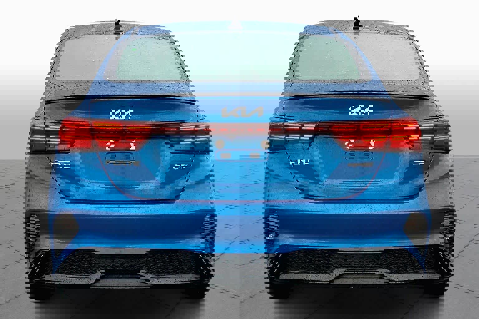 Used 2023 Kia Forte GT-Line w/ GT-Line Premium Package image 2