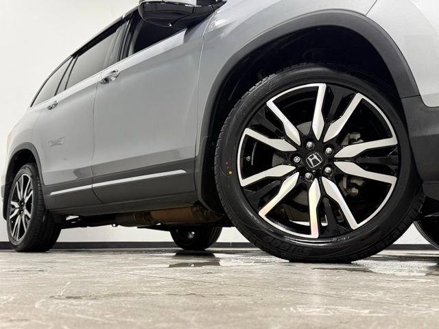 Used 2019 Honda Pilot Touring image 3