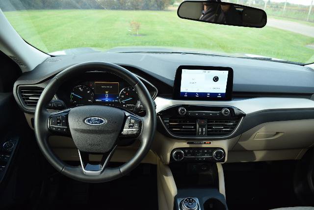 Certified 2022 Ford Escape SE w/ Convenience Package image 15