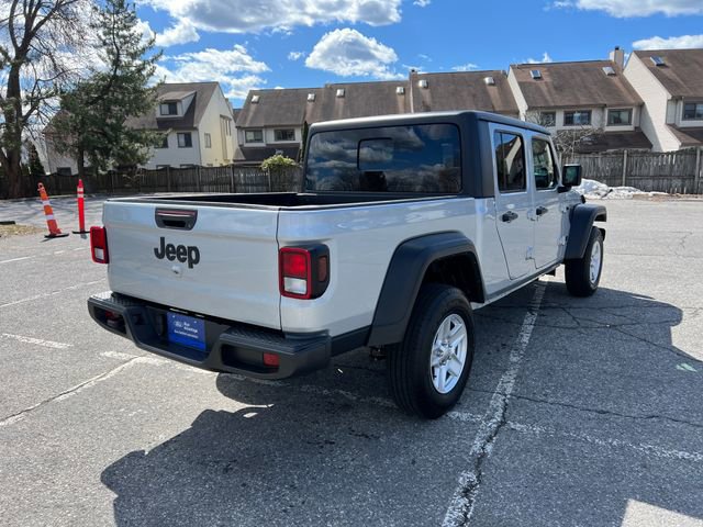 Used 2023 Jeep Gladiator Sport image 8