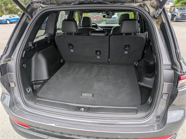 Used 2022 Jeep Grand Cherokee Altitude image 21