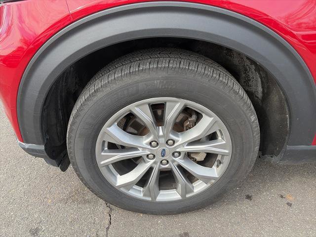 Certified 2023 Ford Explorer XLT w/ Equipment Group 202A image 9