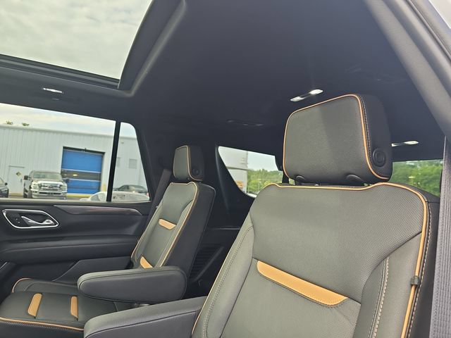 Used 2024 GMC Yukon AT4 w/ AT4 Premium Plus Package AWD/4WD image 15