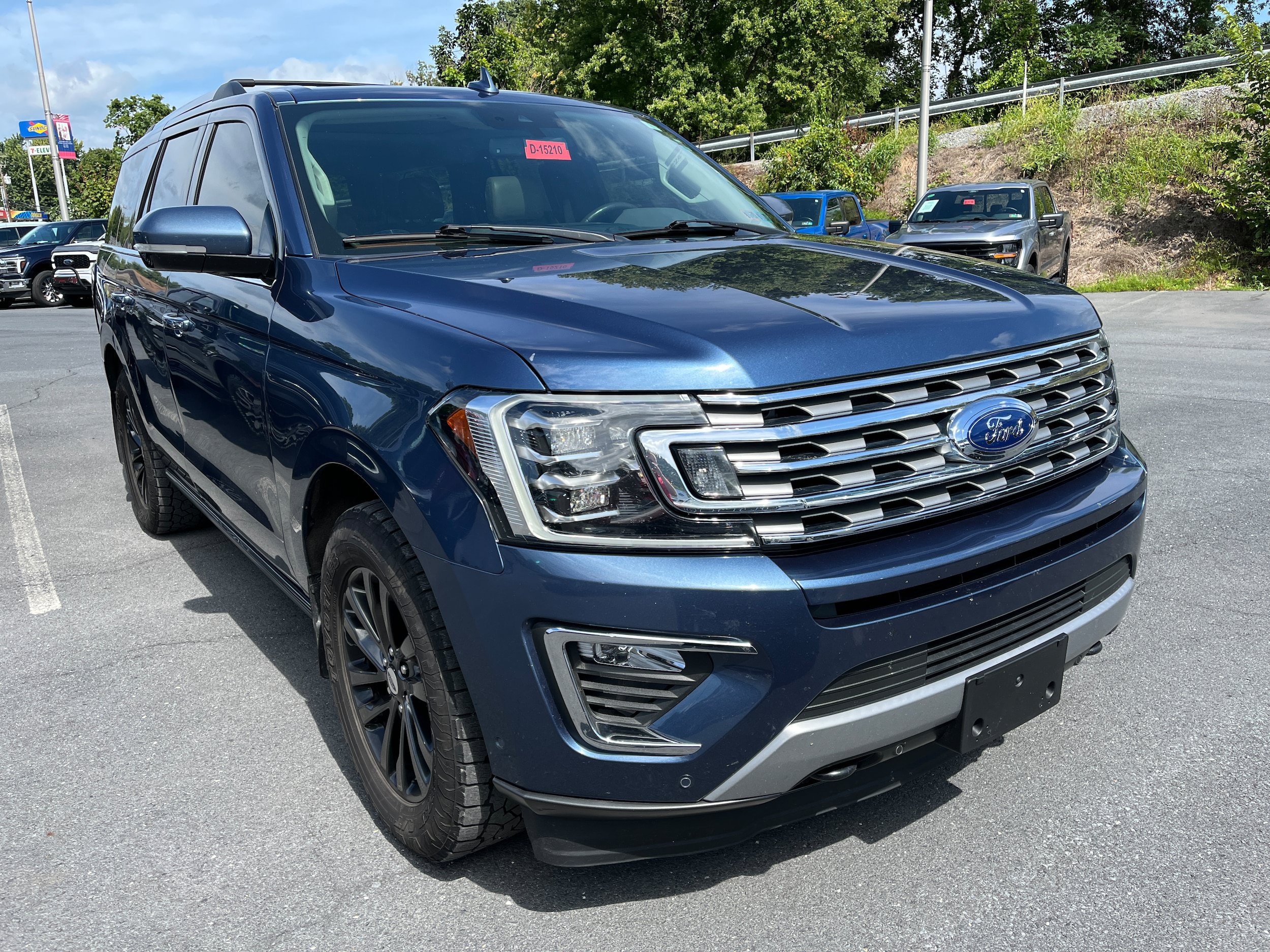 Certified 2019 Ford Expedition Limited w/ Equipment Group 301A AWD/4WD image 6