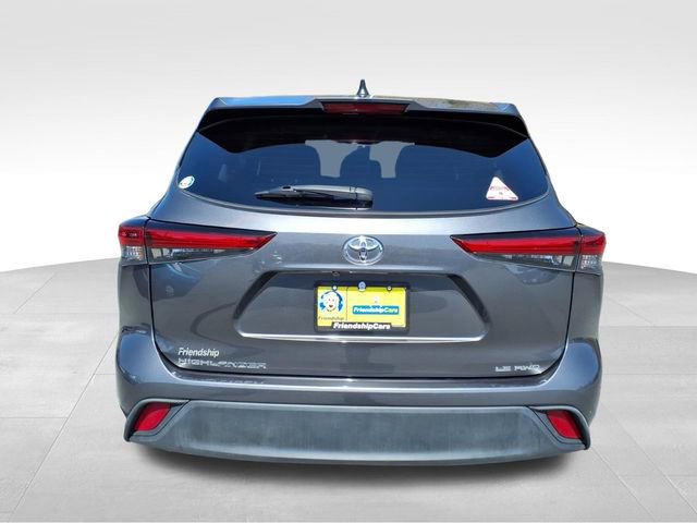 Used 2023 Toyota Highlander LE image 5