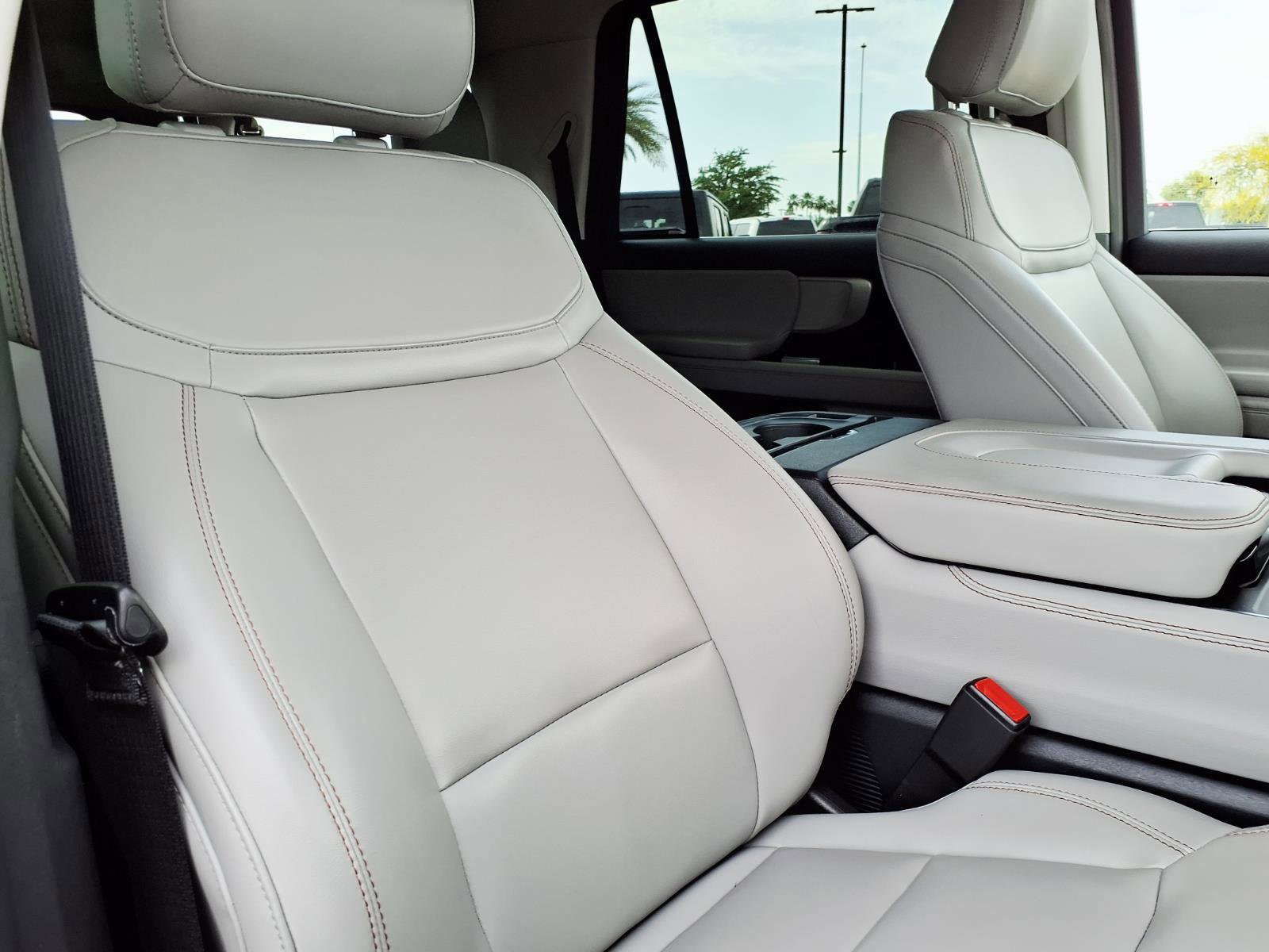 Certified 2025 Ford Expedition Max Active image 12