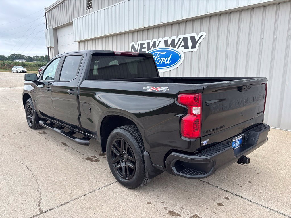 Used 2024 Chevrolet Silverado 1500 Custom w/ Rally Edition AWD/4WD image 7