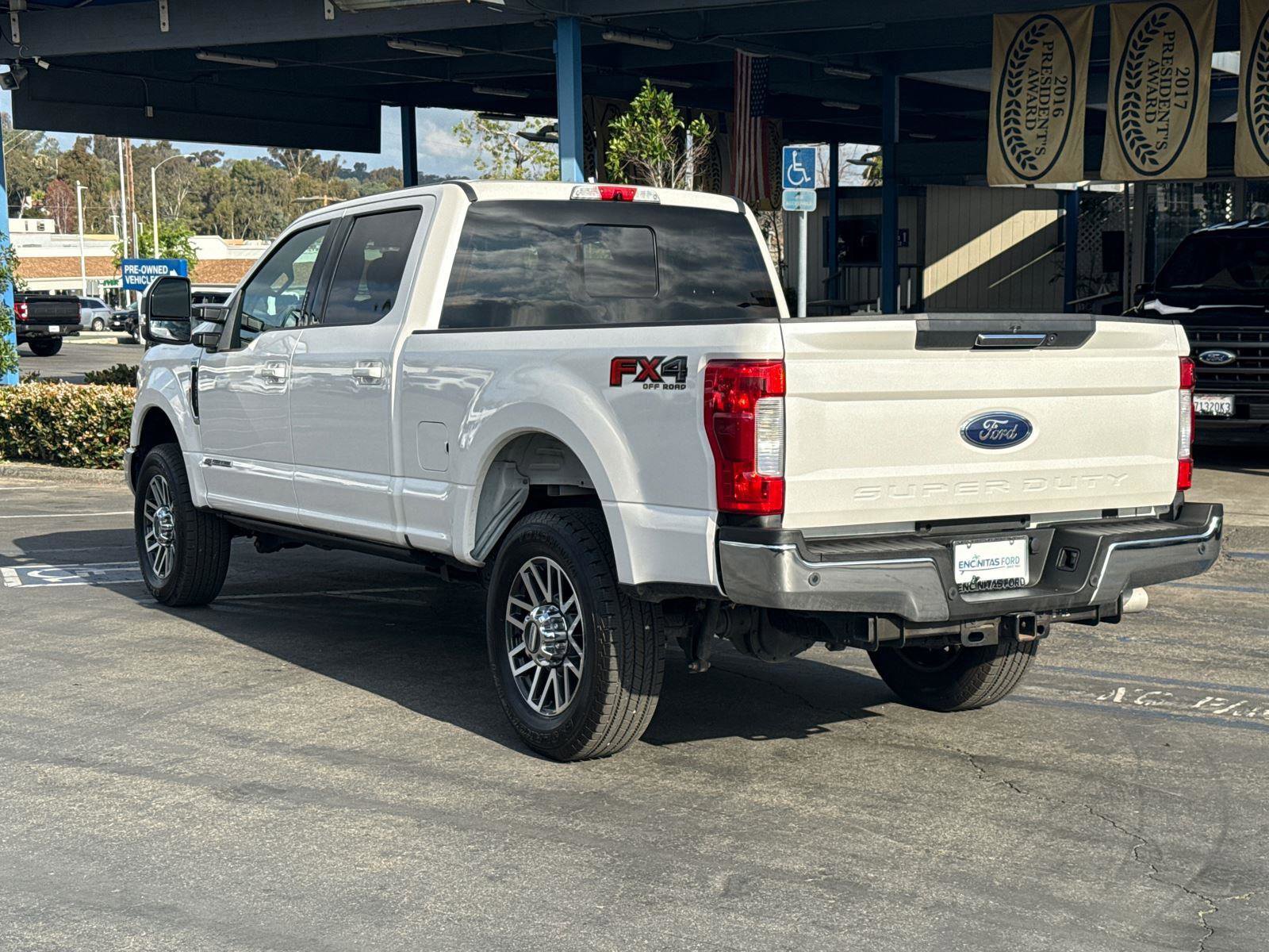 Certified 2019 Ford F250 Lariat w/ Lariat Value Package image 6