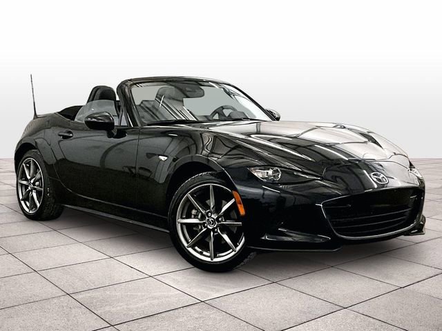Used 2023 MAZDA MX-5 Miata Grand Touring RWD image 2