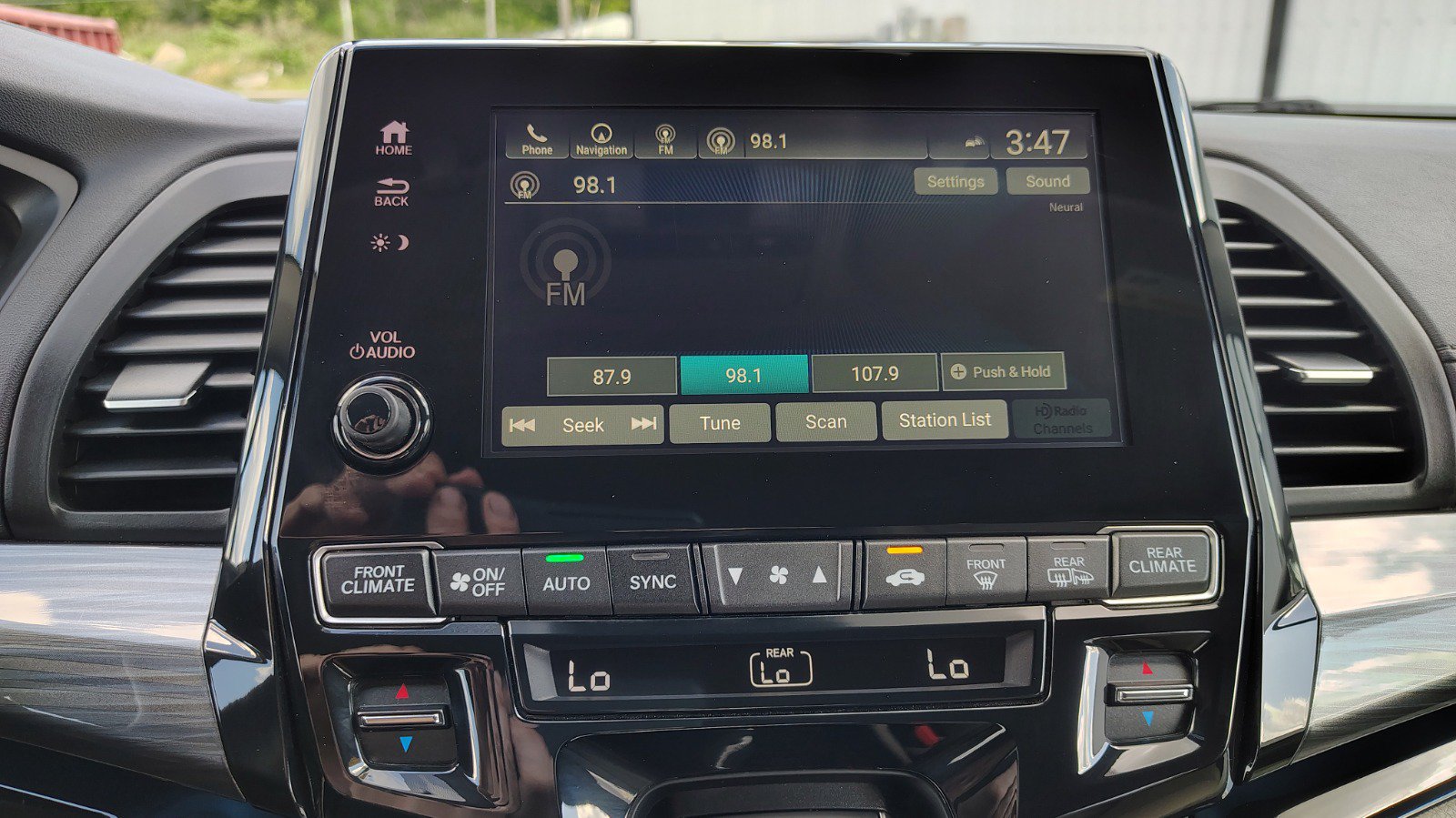 Used 2023 Honda Odyssey Elite image 43