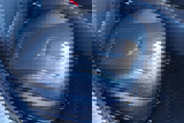 Used 2023 Hyundai Elantra Limited image 12