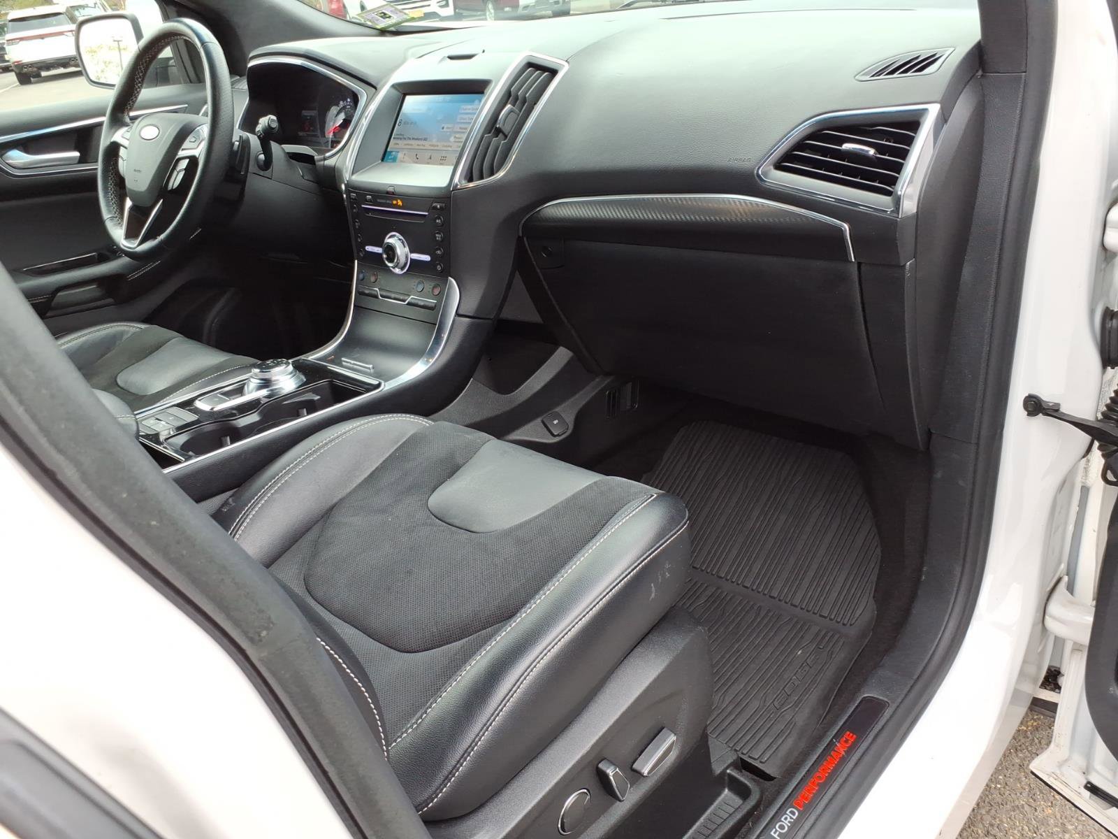 Certified 2019 Ford Edge ST w/ Equipment Group 401A image 9