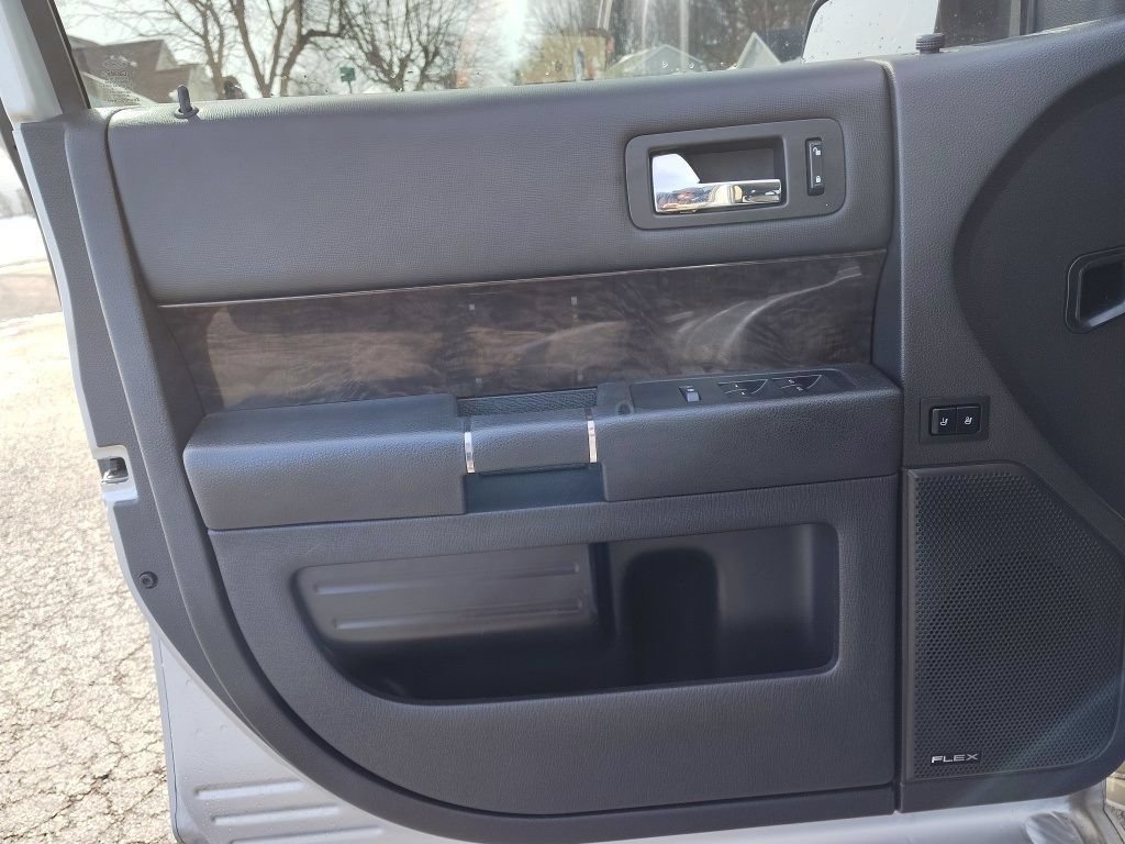 Certified 2019 Ford Flex Limited FWD image 12