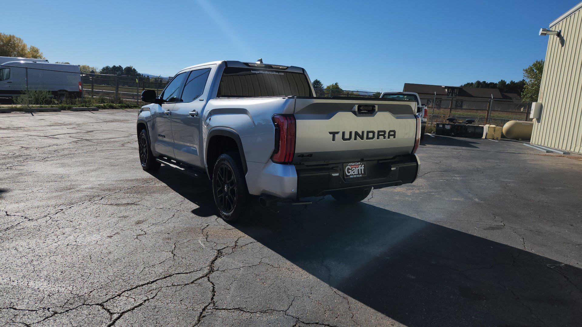 Used 2026 Toyota Tundra Limited AWD/4WD image 9