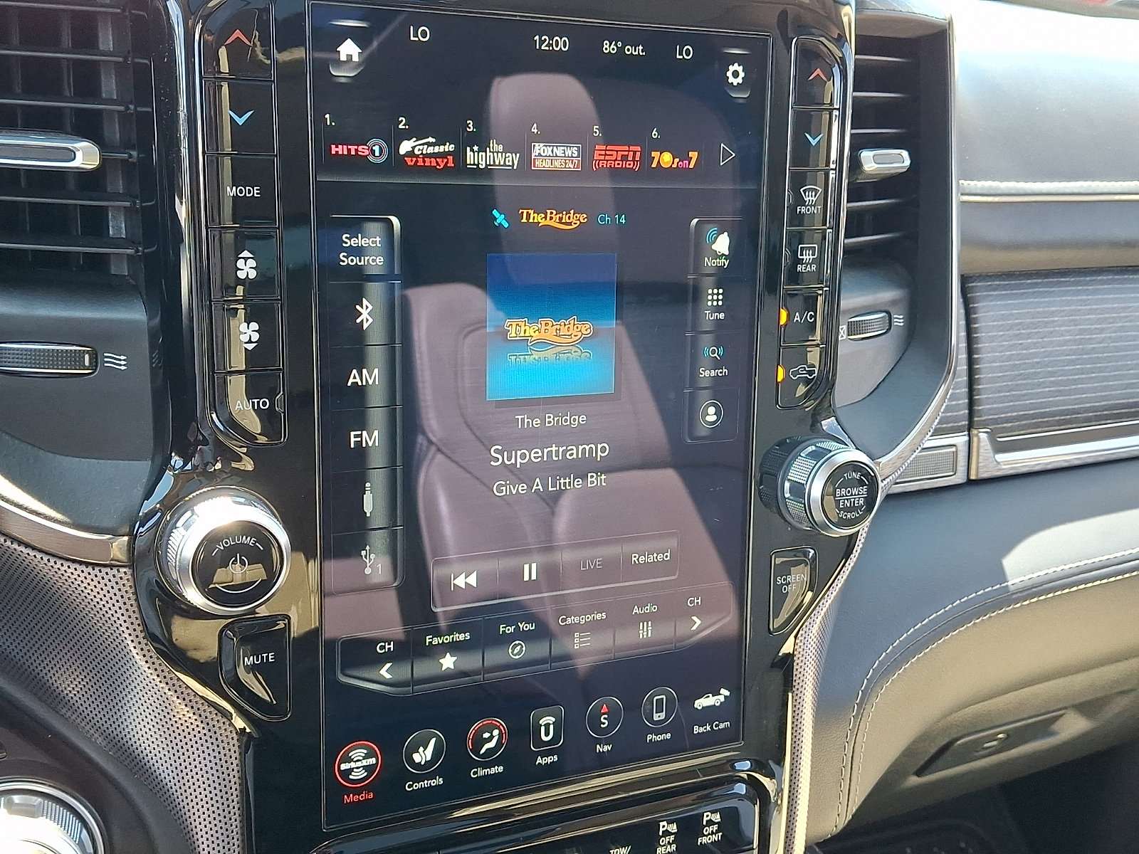 Used 2020 RAM 1500 Limited AWD/4WD image 24
