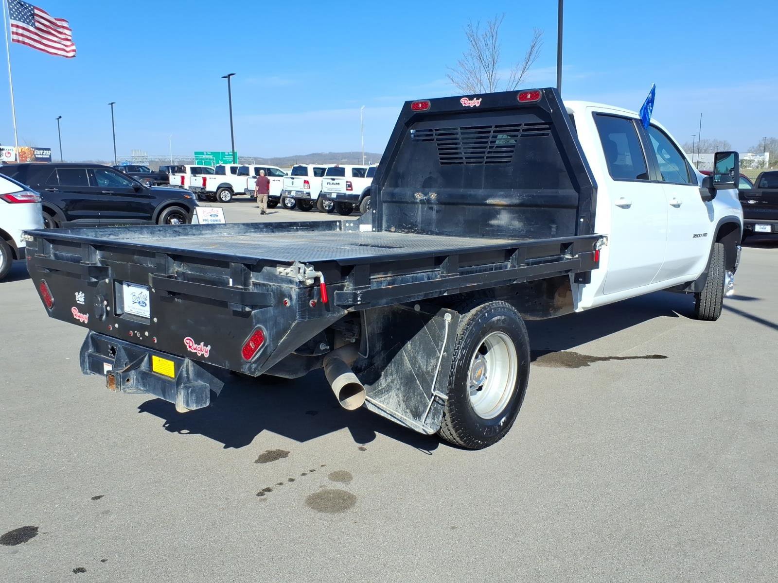 Used 2024 Chevrolet Silverado 3500 LT w/ Convenience Package image 5