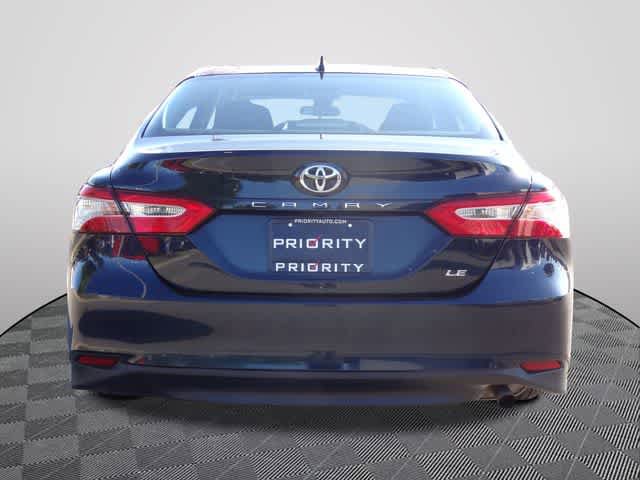 Used 2019 Toyota Camry LE FWD image 3