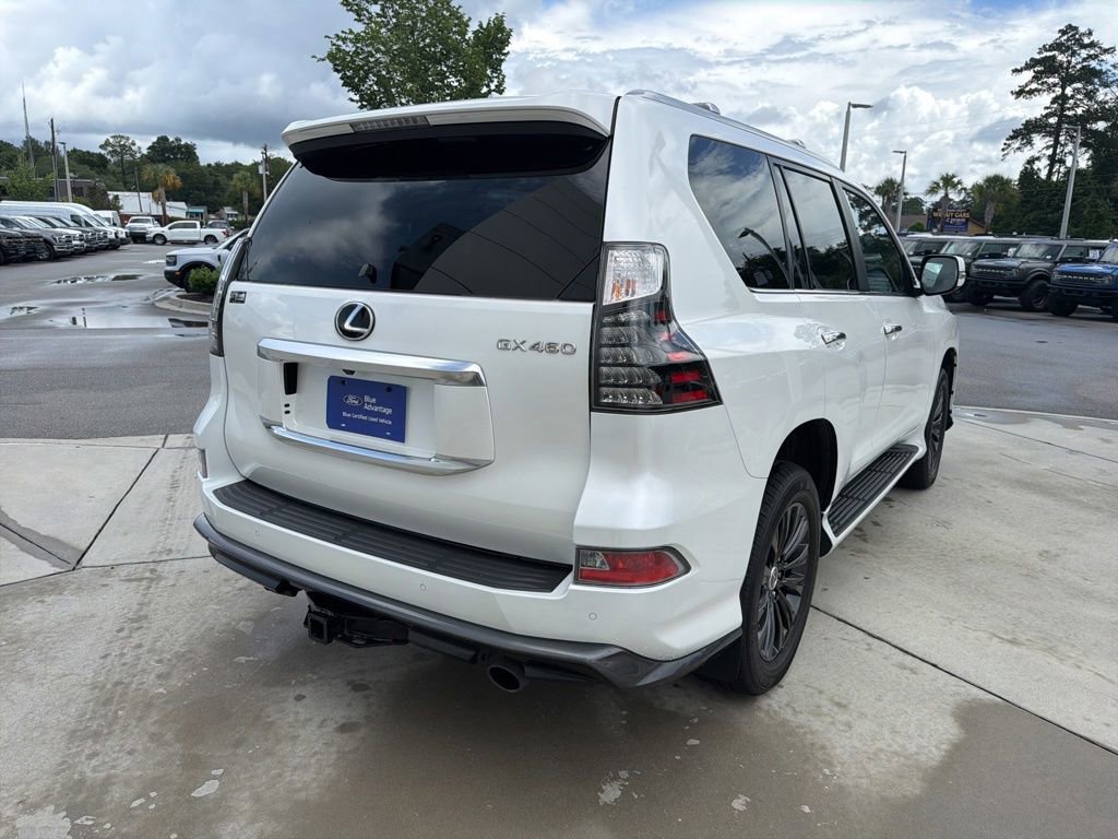 Used 2023 Lexus GX 460 Premium w/ Accessory Package AWD/4WD image 10