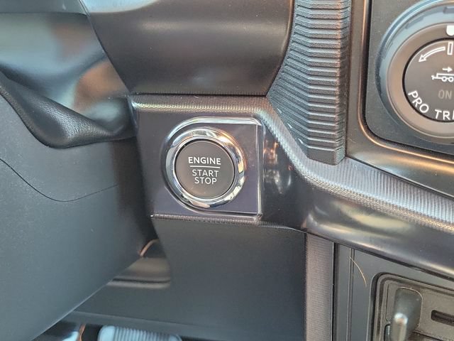 Certified 2025 Ford F150 Raptor w/ Equipment Group 803A Raptor R AWD/4WD image 15