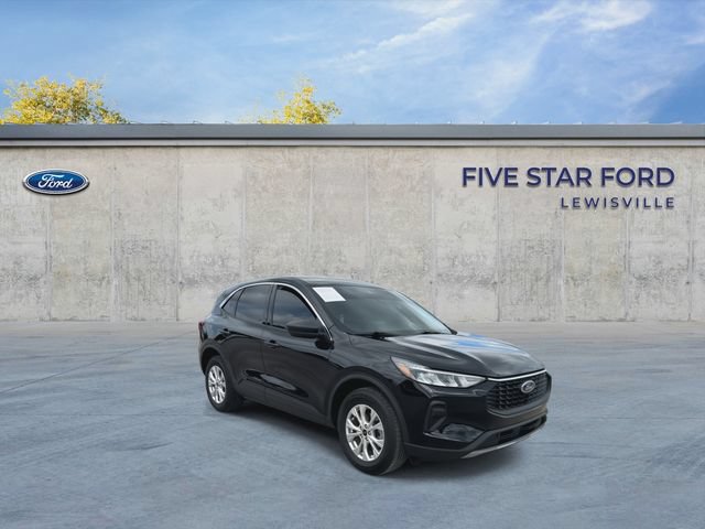 Certified 2024 Ford Escape Active AWD/4WD image 2