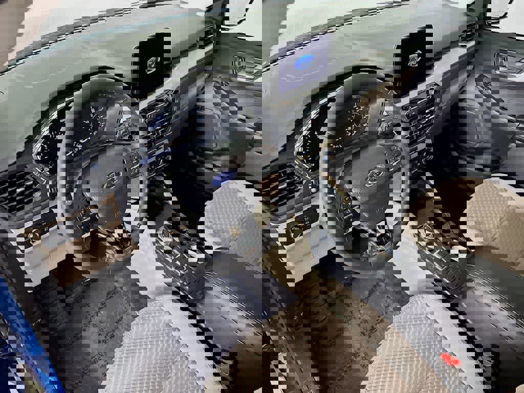 Certified 2022 Ford Escape SE w/ SE Sport Appearance Package image 9