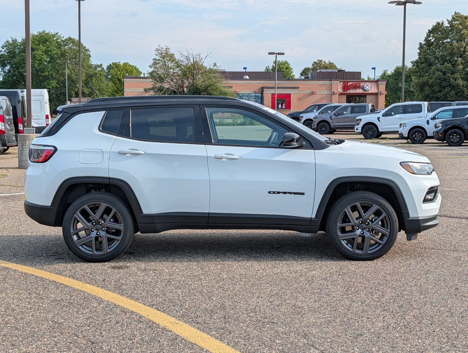 Used 2026 Jeep Compass Limited AWD/4WD image 9