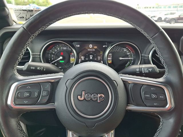 Used 2023 Jeep Wrangler Unlimited Sahara w/ Cold Weather Group AWD/4WD image 18