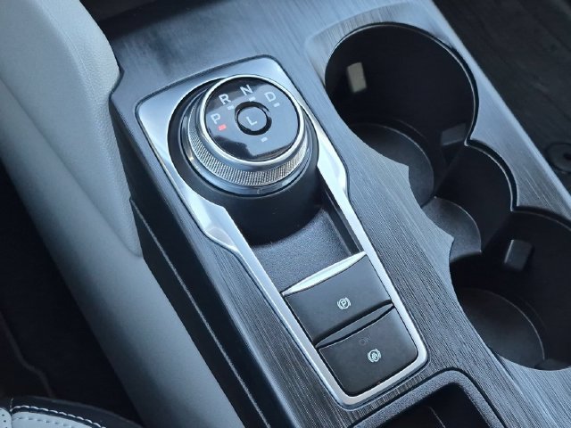 Certified 2023 Ford Escape Platinum AWD/4WD image 12