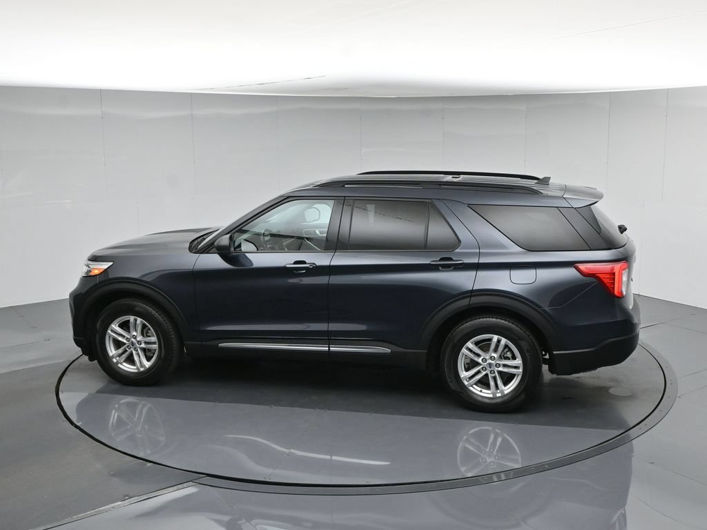 Certified 2023 Ford Explorer XLT RWD image 54
