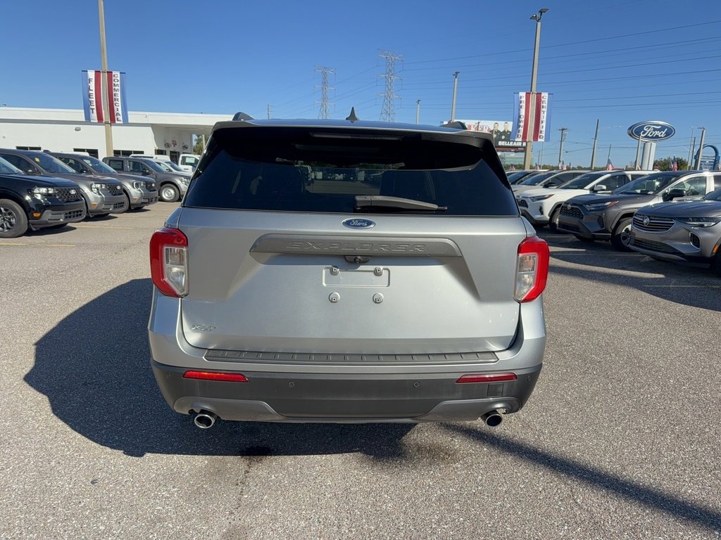Certified 2022 Ford Explorer XLT w/ Equipment Group 202A image 6