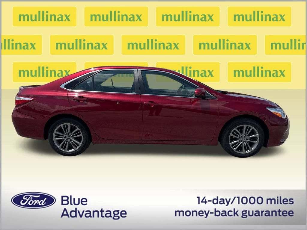 Used 2017 Toyota Camry SE FWD image 2