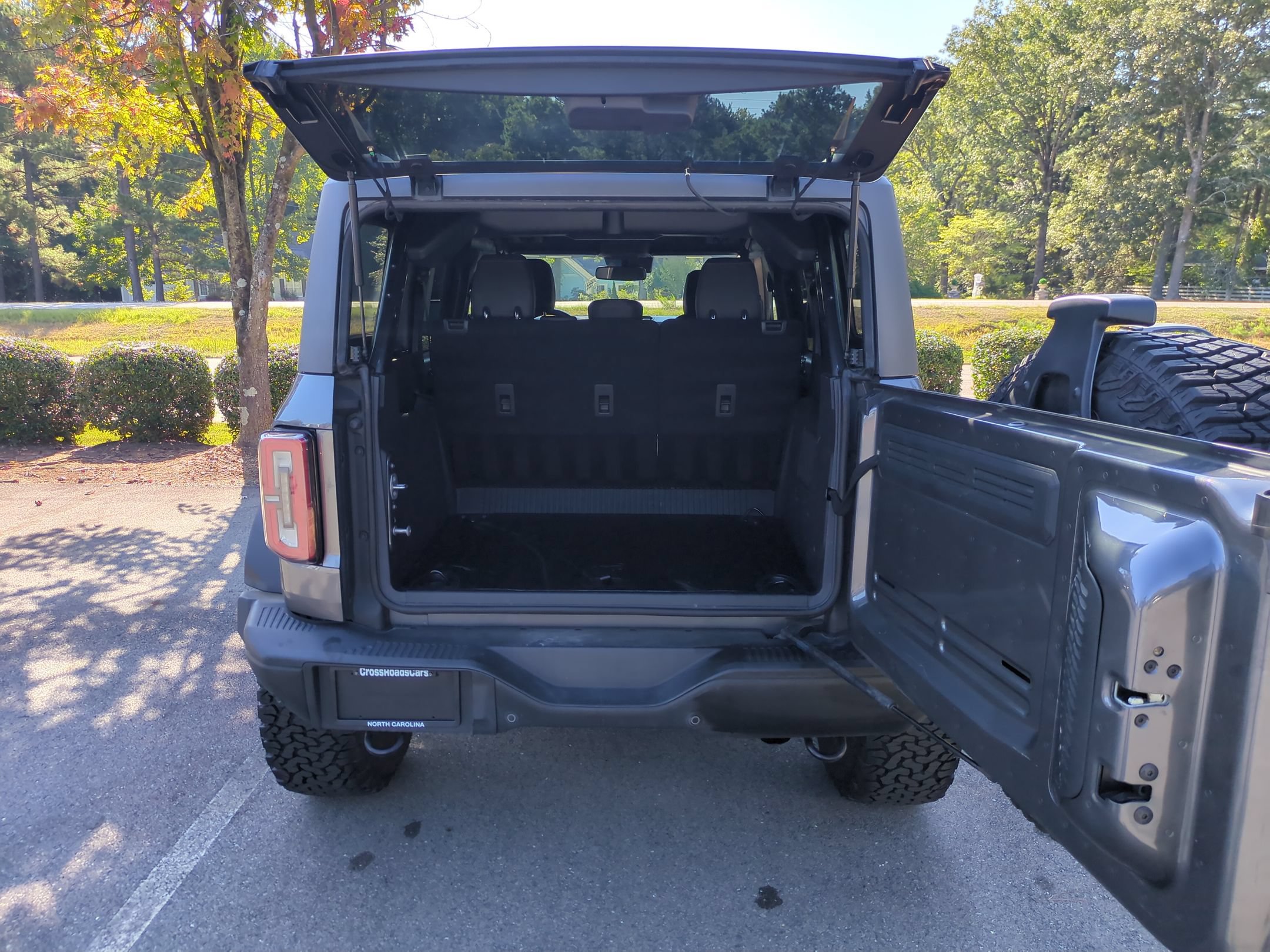 Certified 2023 Ford Bronco Badlands w/ Sasquatch Package AWD/4WD image 29