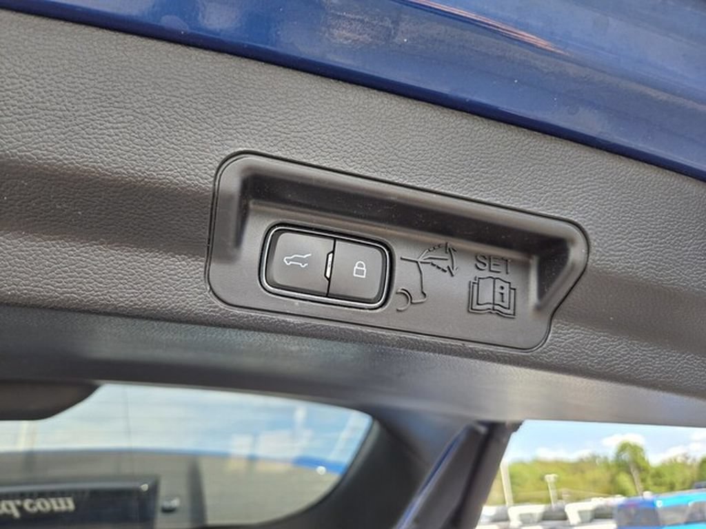 Certified 2020 Ford Explorer Limited AWD/4WD image 19