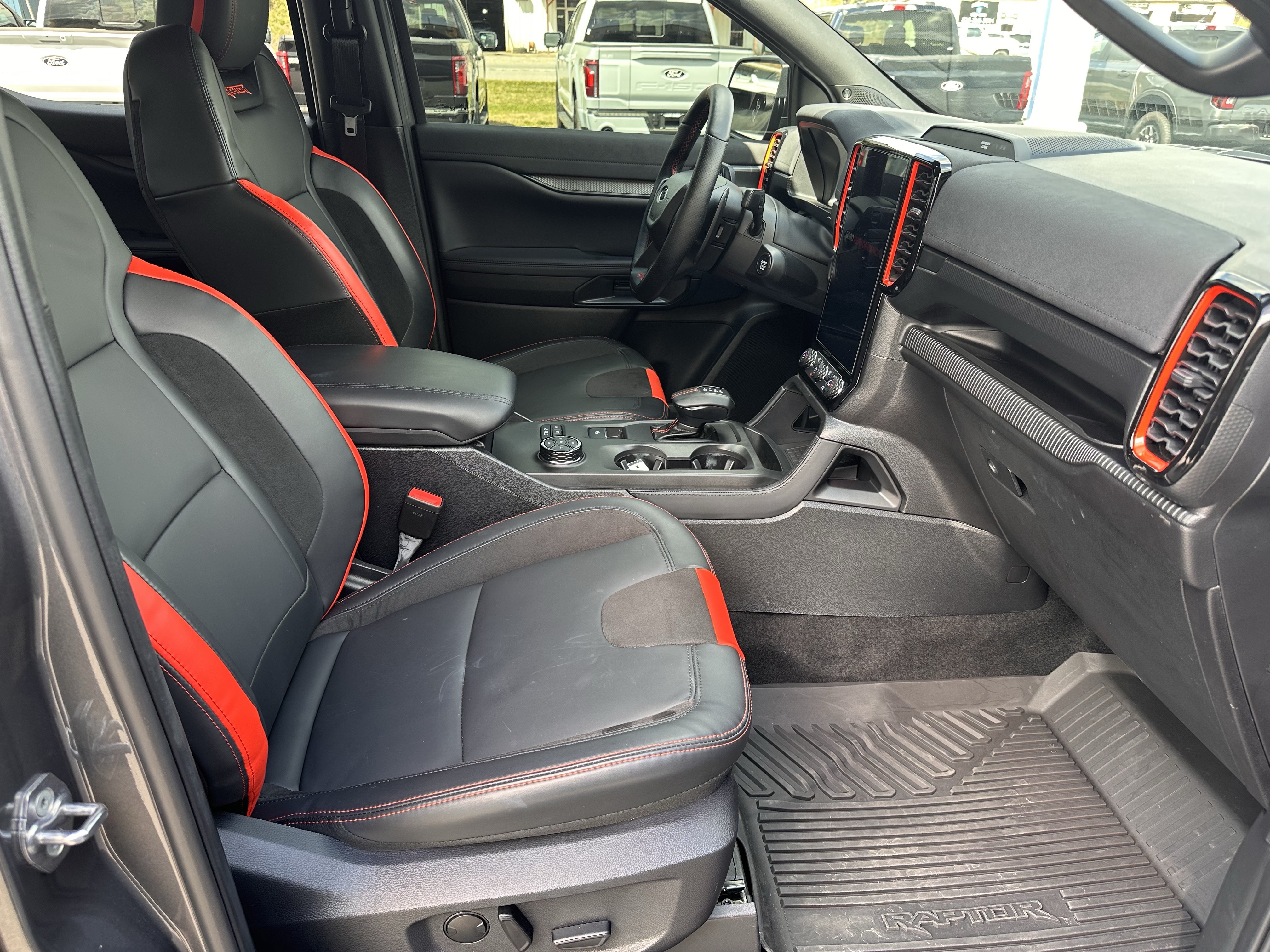 Certified 2025 Ford Ranger Raptor AWD/4WD image 15