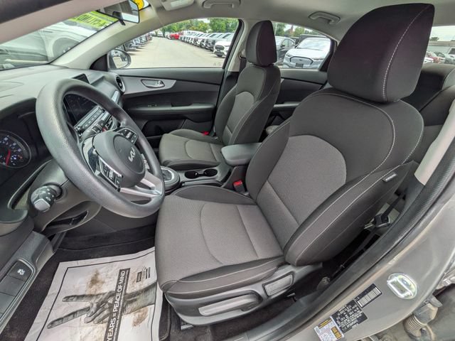 Used 2023 Kia Forte LXS FWD image 7