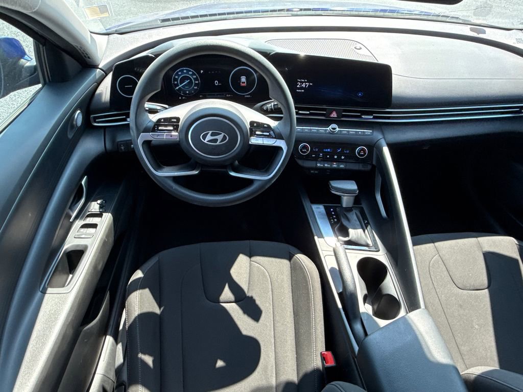 Used 2024 Hyundai Elantra SEL FWD image 22
