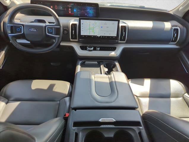 Certified 2025 Ford Expedition Active image 20