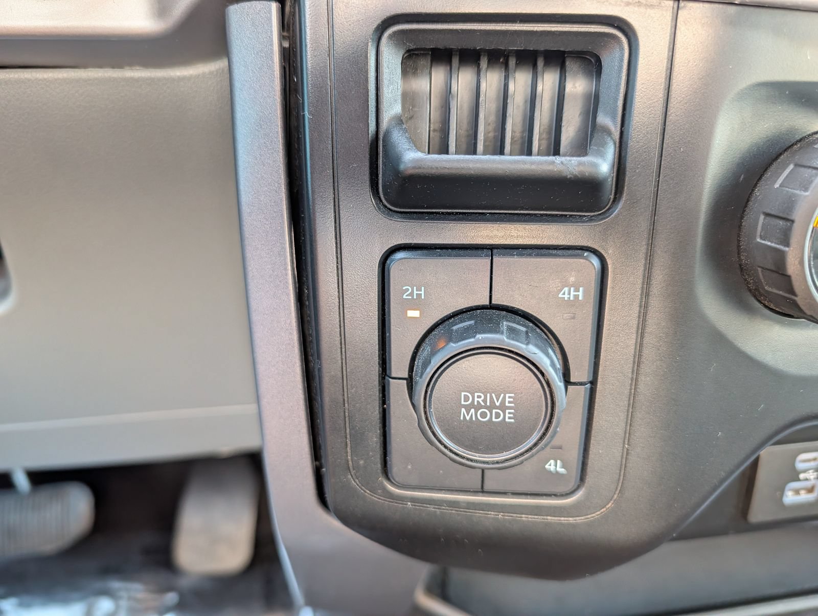 Certified 2023 Ford F150 XLT AWD/4WD image 30