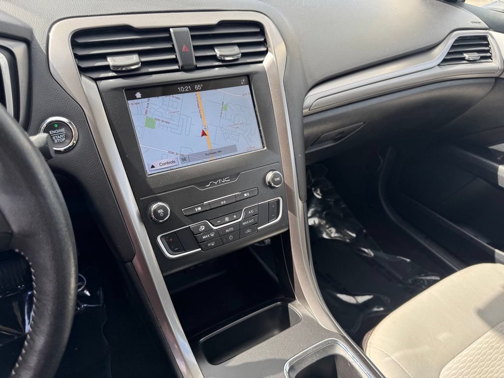 Certified 2019 Ford Fusion SE w/ Equipment Group 151A FWD image 11