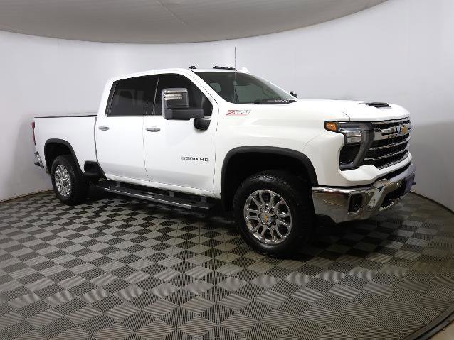 Used 2025 Chevrolet Silverado 3500 LTZ w/ LTZ Plus Package image 5