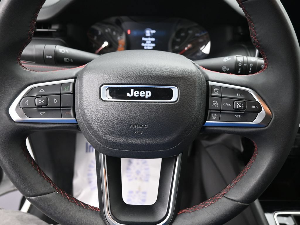 Used 2023 Jeep Compass Trailhawk AWD/4WD image 16