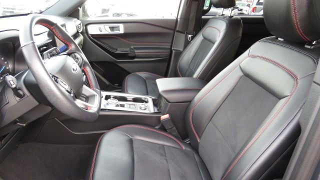 Certified 2022 Ford Explorer ST-Line w/ Class IV Trailer Tow Package image 10