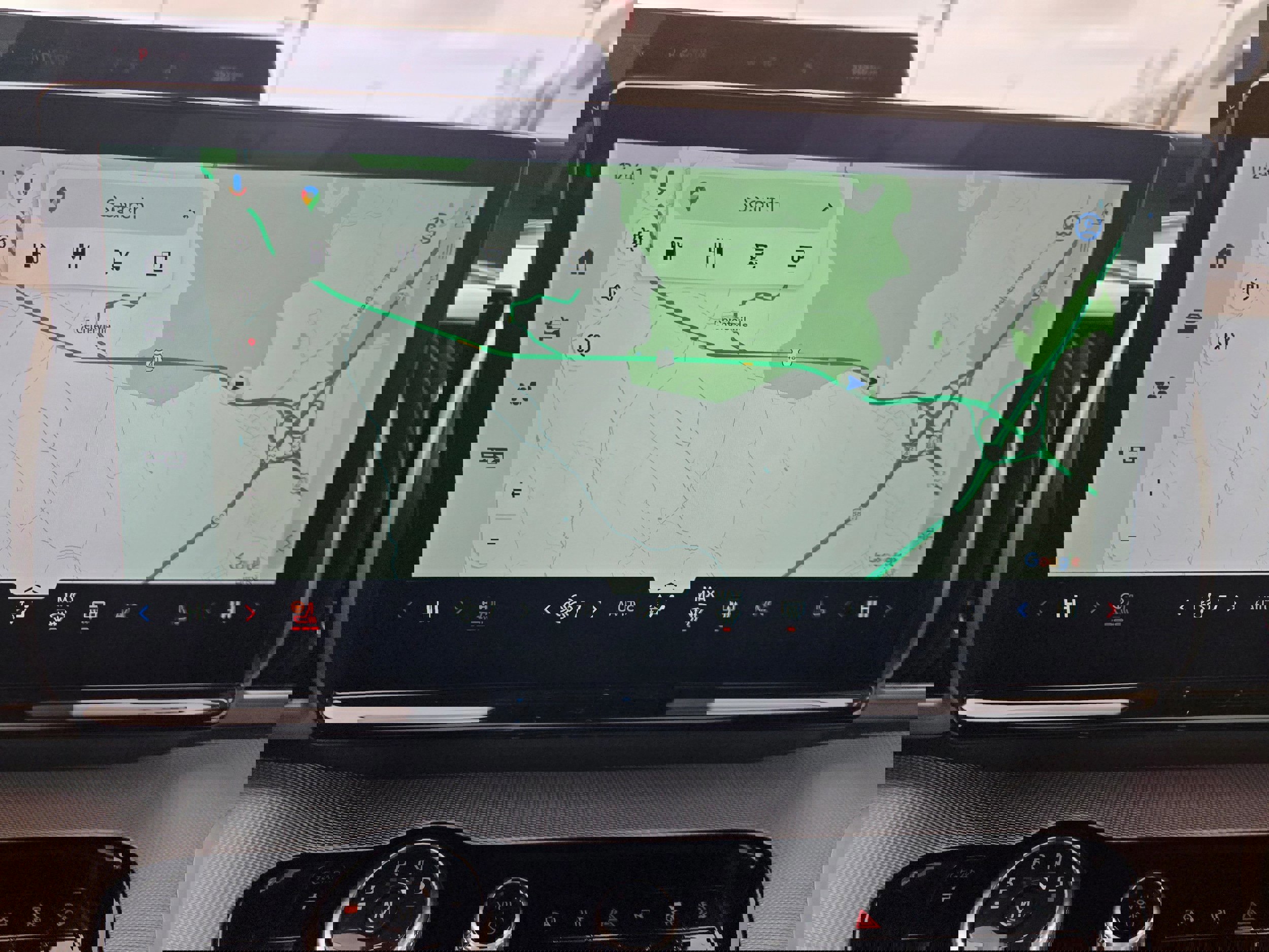 Certified 2025 Ford Expedition Active image 21