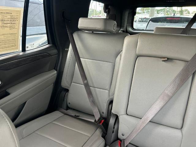 Used 2024 Chevrolet Tahoe LT RWD image 7