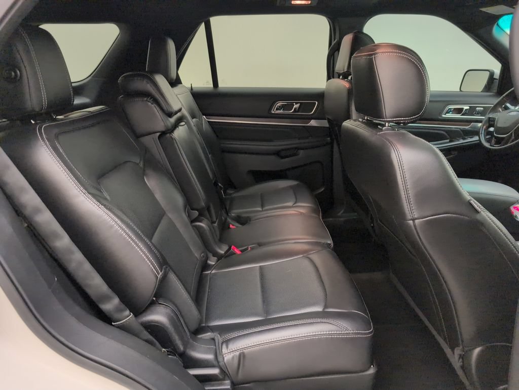 Certified 2017 Ford Explorer Limited w/ Equipment Group 301A FWD image 17