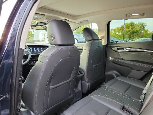 Used 2021 Buick Envision Essence AWD/4WD image 28